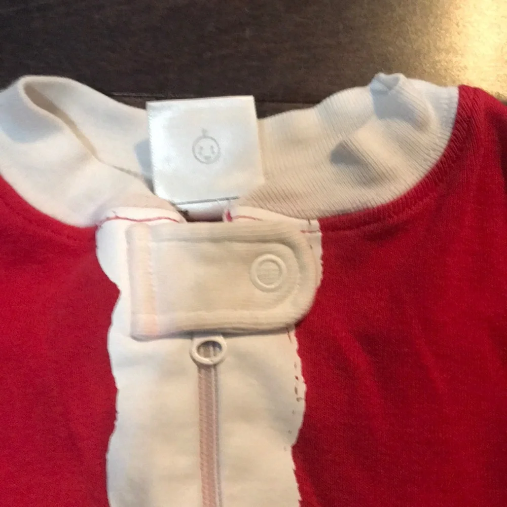 Hanna Anderson Santa jammies 60 6-9 and slippers‎